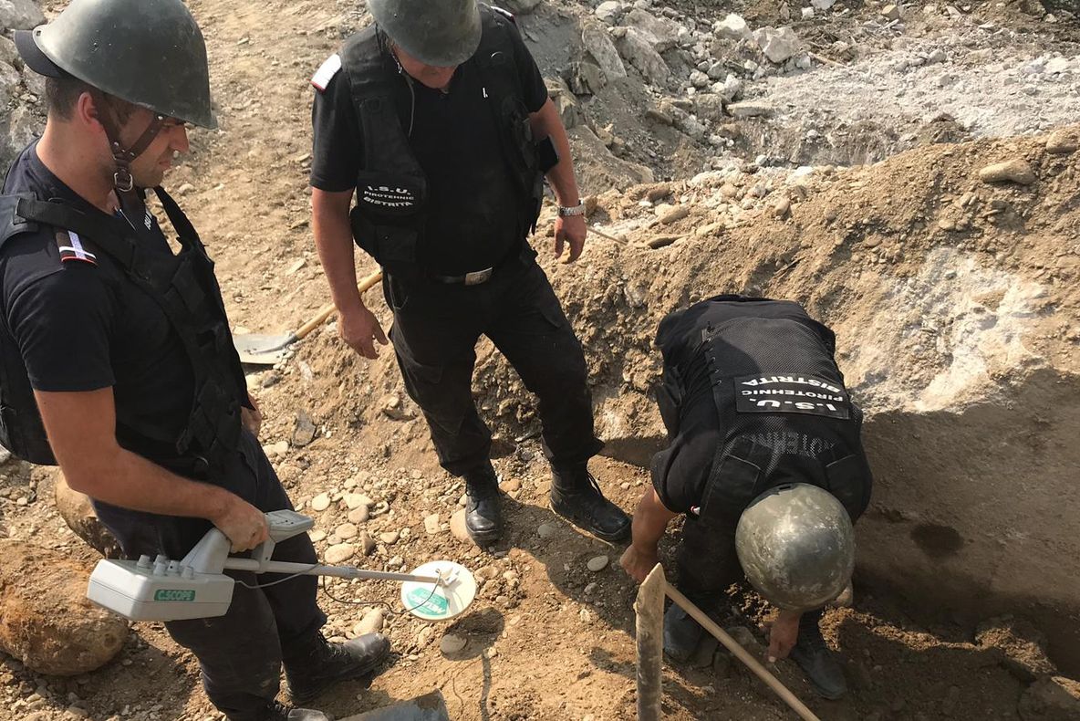 Autoritățile în alertă! Au fost distruse trei bombe de aviație