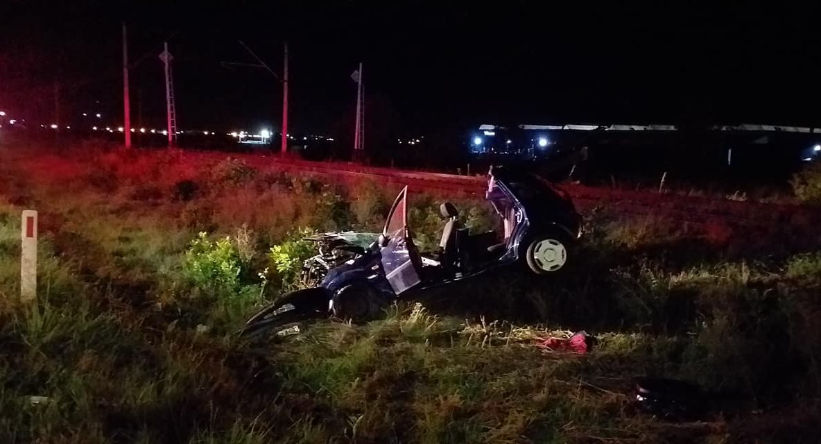 Grav accident rutier în Cluj. Două persoane, încarcerate. Imagini cumplite