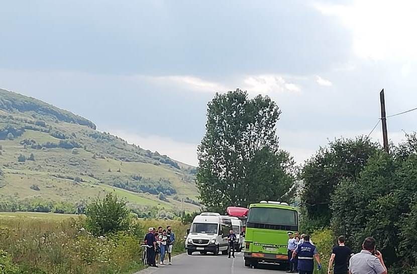 Grav accident pe un drum judeţean din Cluj! Un tânăr a decedat