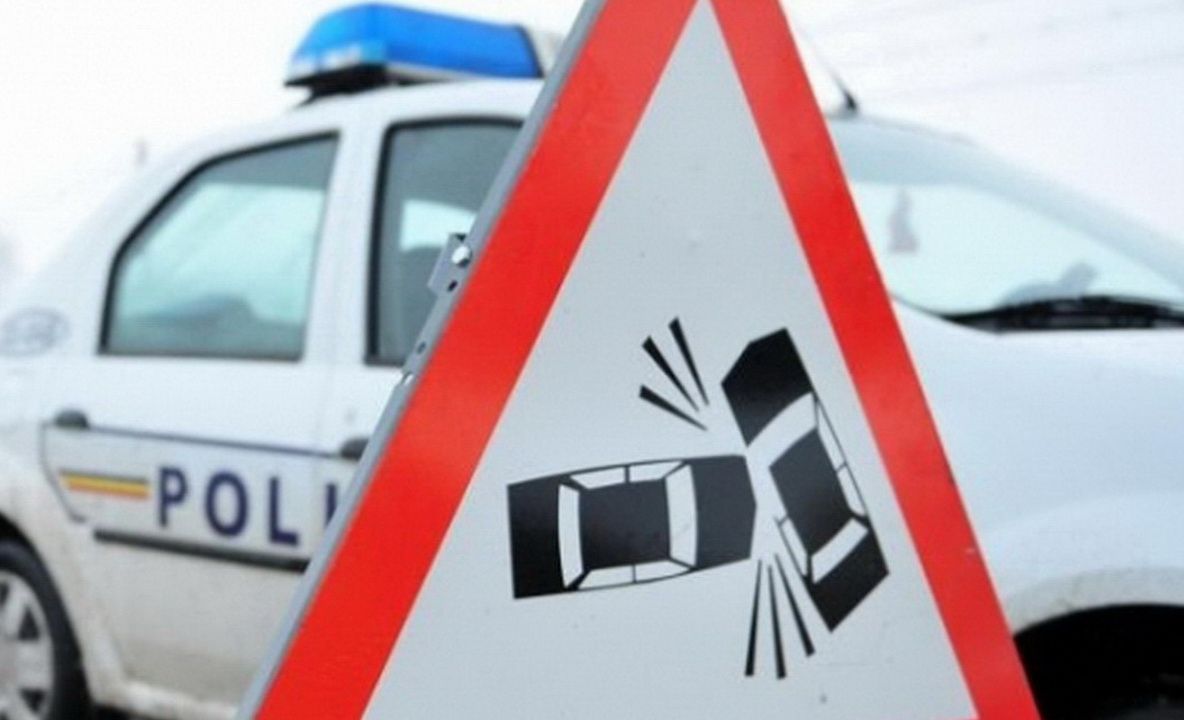 Accident grav în Ialomiţa: 3 tineri răniţi, a intervenit elicopterul SMURD