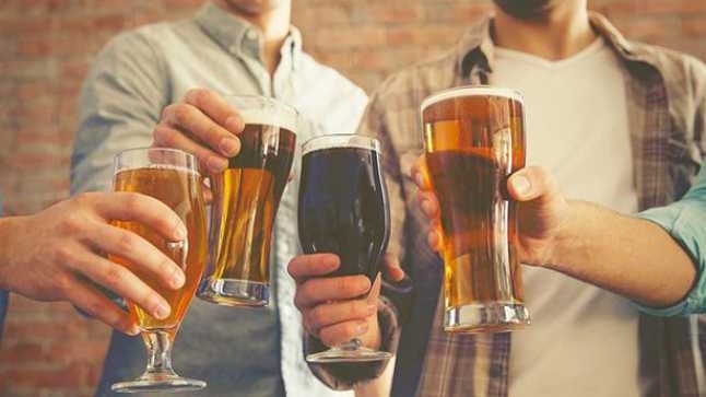 Schimbările pe care alcoolul le produce în organism, documentate de specialiști