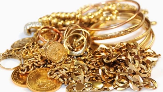 Ai bijuterii din aur? După ce vei citi asta, NU le vei mai purta. Cum îţi pun sănătatea în pericol