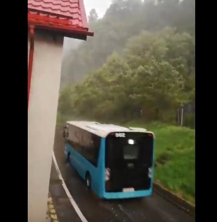 Furtuna a făcut ravagii la Brașov