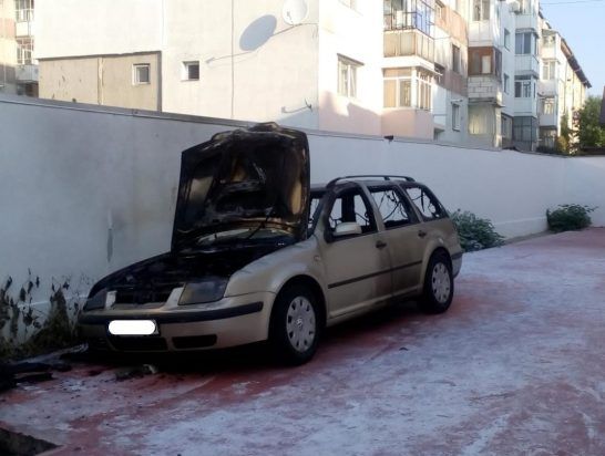 Un preot a incendiat mașina soției. Motivul este incredibil!