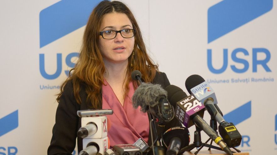 Un important lider USR se dezice de Andrei Caramitru