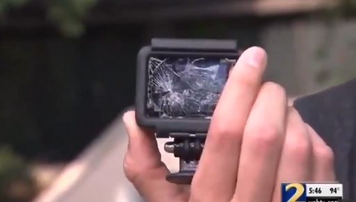 A găsit o cameră video GoPro în apă. A înghețat când a văzut imaginile: a privit moartea în ochi