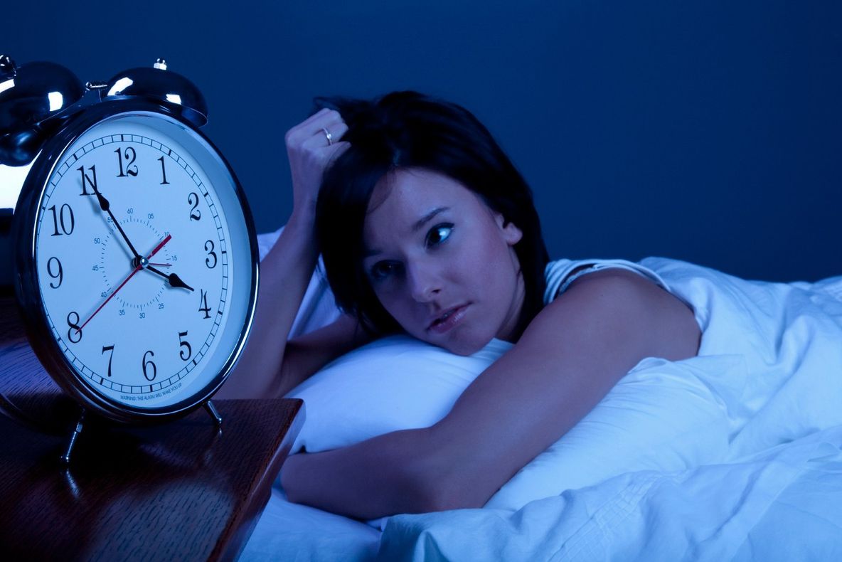Leacul pentru insomnie, la îndemâna oricui! Cum ne ajută Kiwi împotriva nopților nedormite: efecte uluitoare