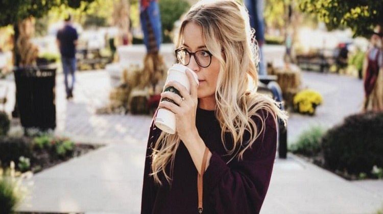 De ce paharele reutilizabile fac mai mult rău mediului decât cele de unică folosință