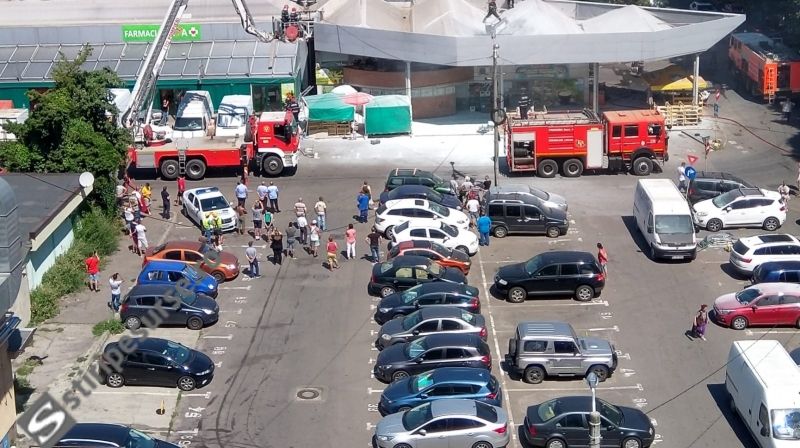Incendiu puternic la Piaţa Berceni, marţi după-amiază!