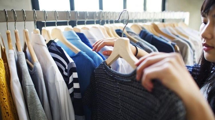 Cum protejezi Planeta dacă porţi haine second hand