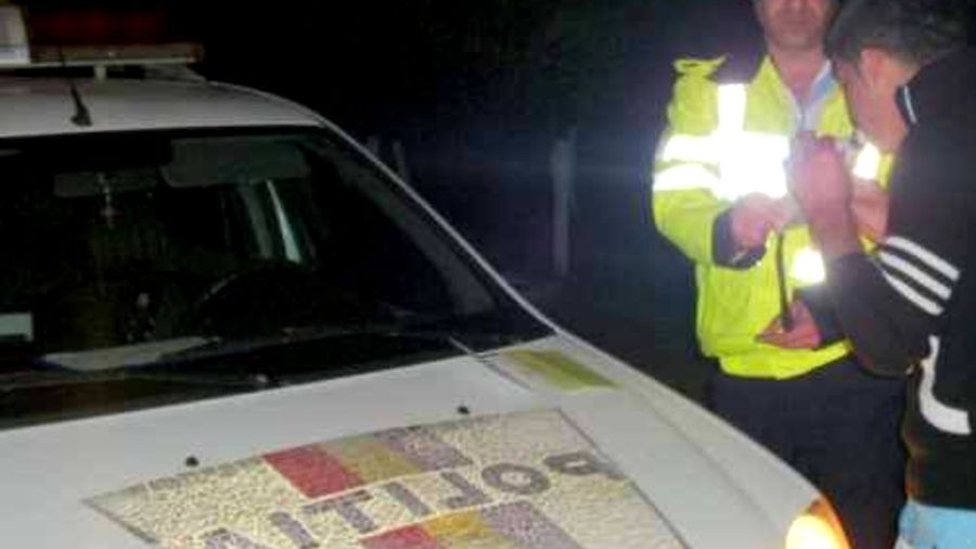 Bărbat aproape de comă alcoolică, prins de polițiști în Timiș. Ce alcoolemia avea?