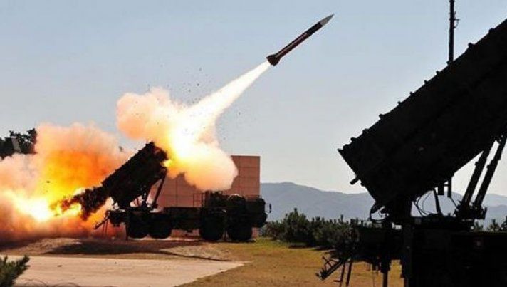 Război Rece la un nou nivel. SUA și Rusia s-au retras vineri din Tratatul forțelor nucleare