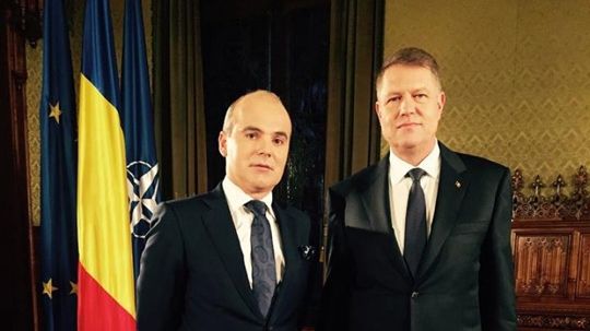Motivul pentru care Rareș Bogdan nu a venit la BEC alături de Iohannis. EXCLUSIV realitatea.net