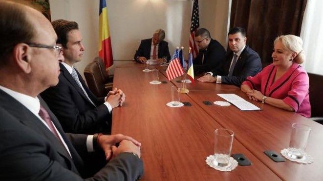 Ponta, despre vizita lui Dăncilă în SUA: ”Îmi vine să intru în pământ de rușine!”