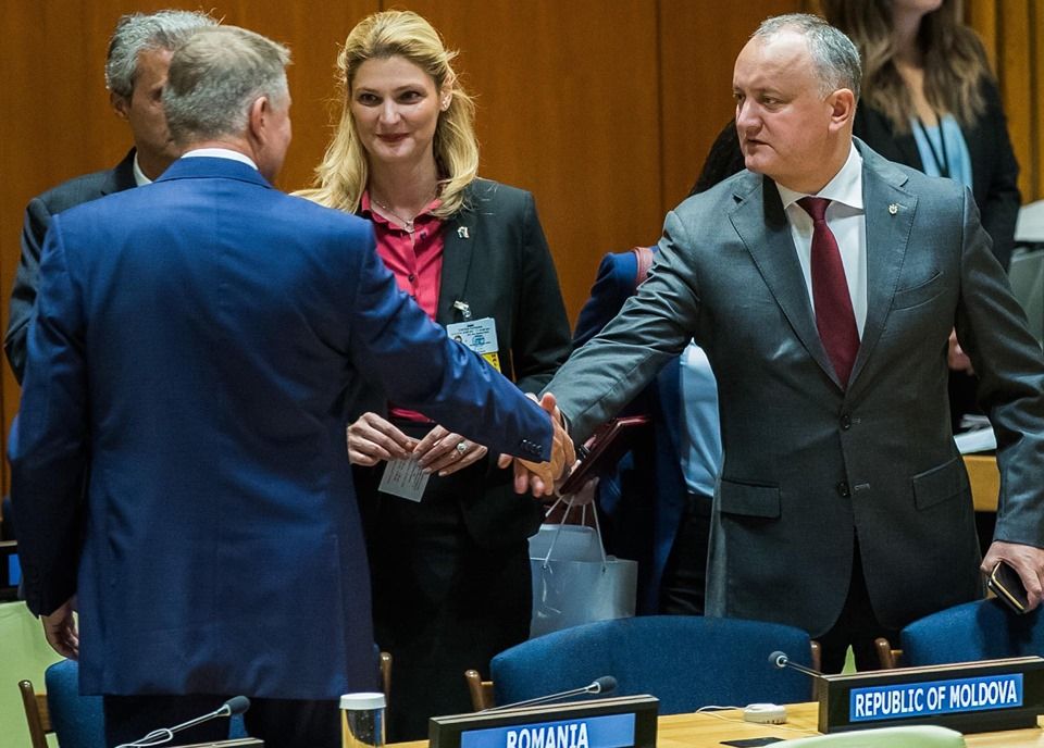 Iohannis s-a întâlnit cu Igor Dodon în SUA și i-a cerut să evite federalizarea Moldovei