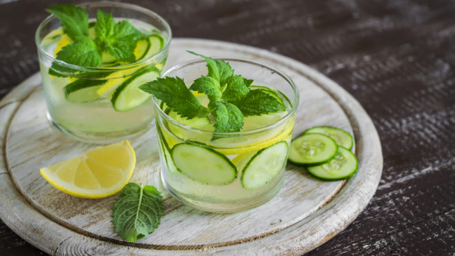 Reţeta abdomenului perfect: băutura care trebuie consumată înainte de culcare