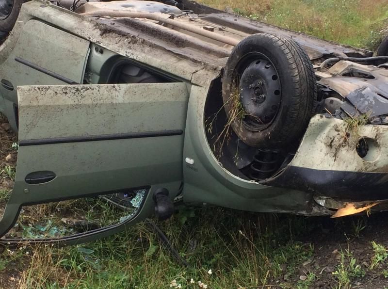 Accident grav, în Maramureș. O victimă, după ce mașina s-a răsturnat