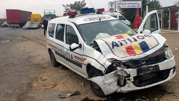 Polițiștii mergeau cu girofarul la vizita medicală. Ceva neprevăzut a apărut