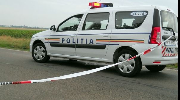 Urmărire ca-n filme, în Botoșani. Un șofer a pus pe jar toată poliția. Nici după 17 focuri de armă nu a fost oprit