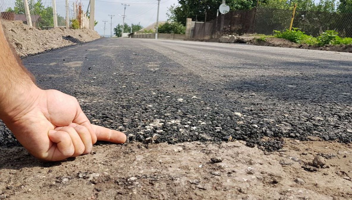 VIDEO Cum reacționezi când vezi prima oară asfalt la tine în sat?