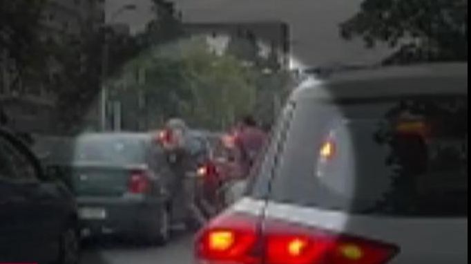 Răsturnare de situaţie în cazul atacului din trafic. Cine erau, de fapt, atacatorii