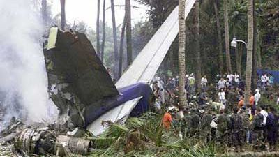 Un avion de mici dimensiuni s-a prăbuşit: 9 morţi