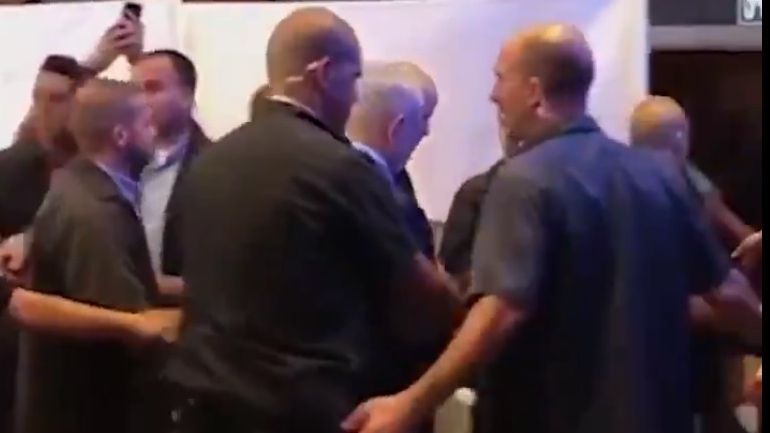 Momente de panică. Premierul Benjamin Netanyahu, evacuat din cauza unor tiruri cu rachete 