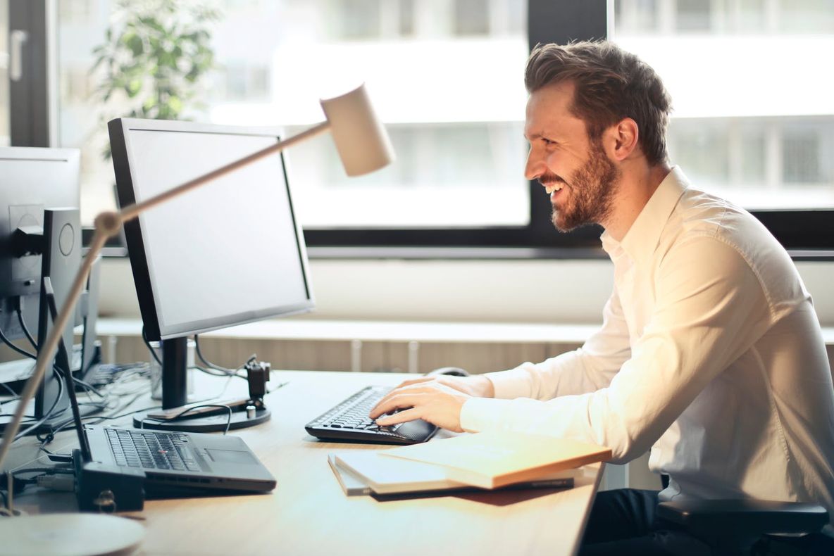 Mulți oameni nu știu cât de murdar e biroul la care lucrează în fiecare zi