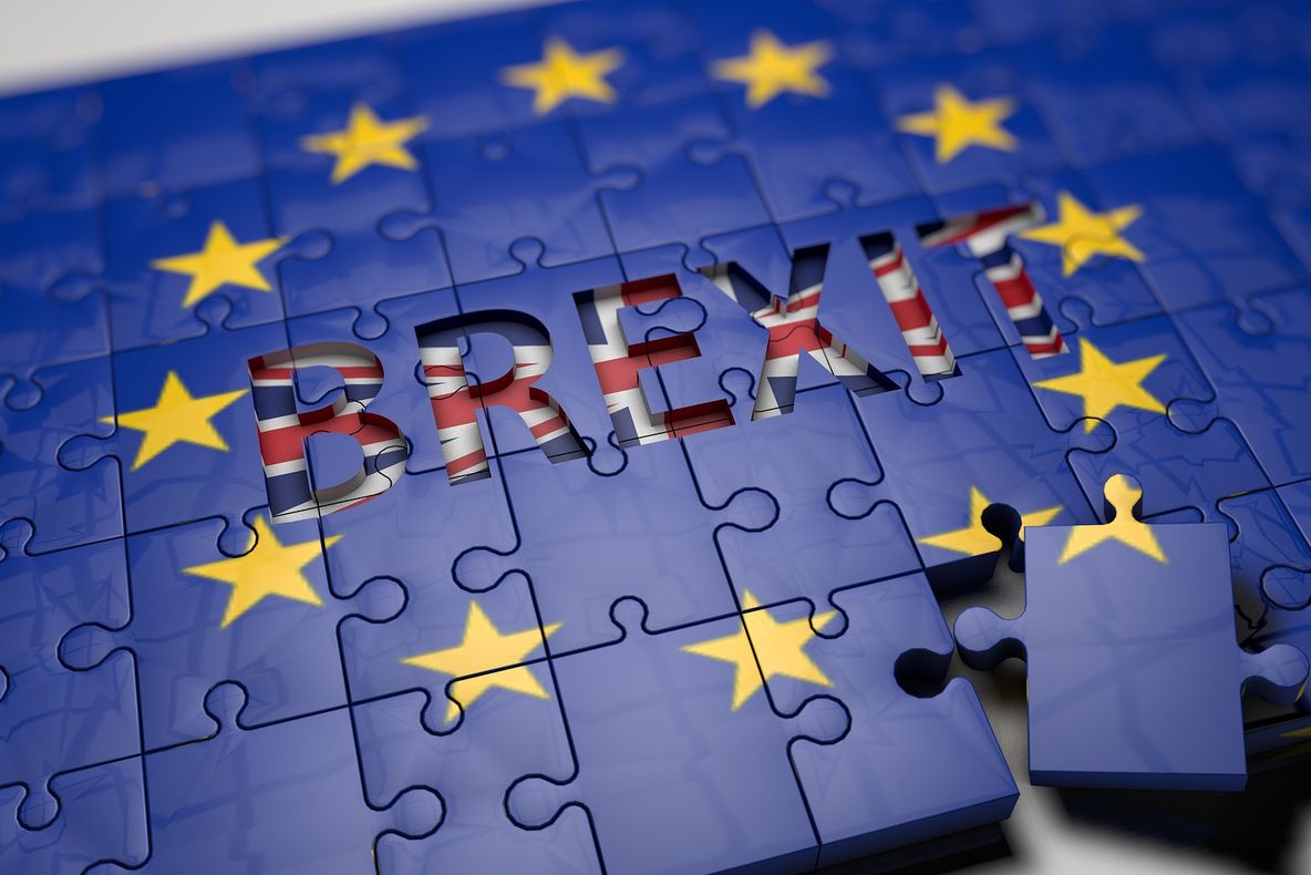 Anunț important pentru românii care locuiesc în Marea Britanie. Procedura urgentă 