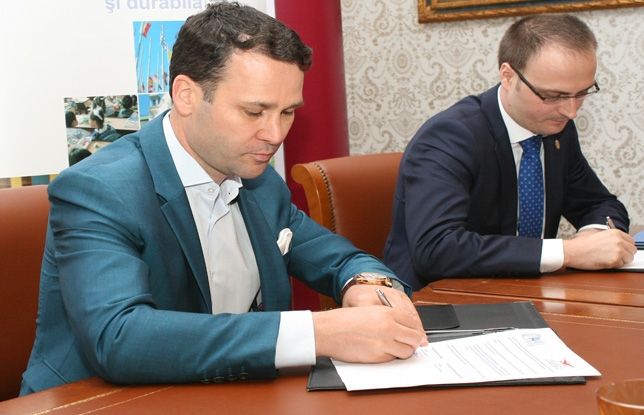 USR: "Cumpănașu, abonat și la banii de la Primăria Sectorului 3"