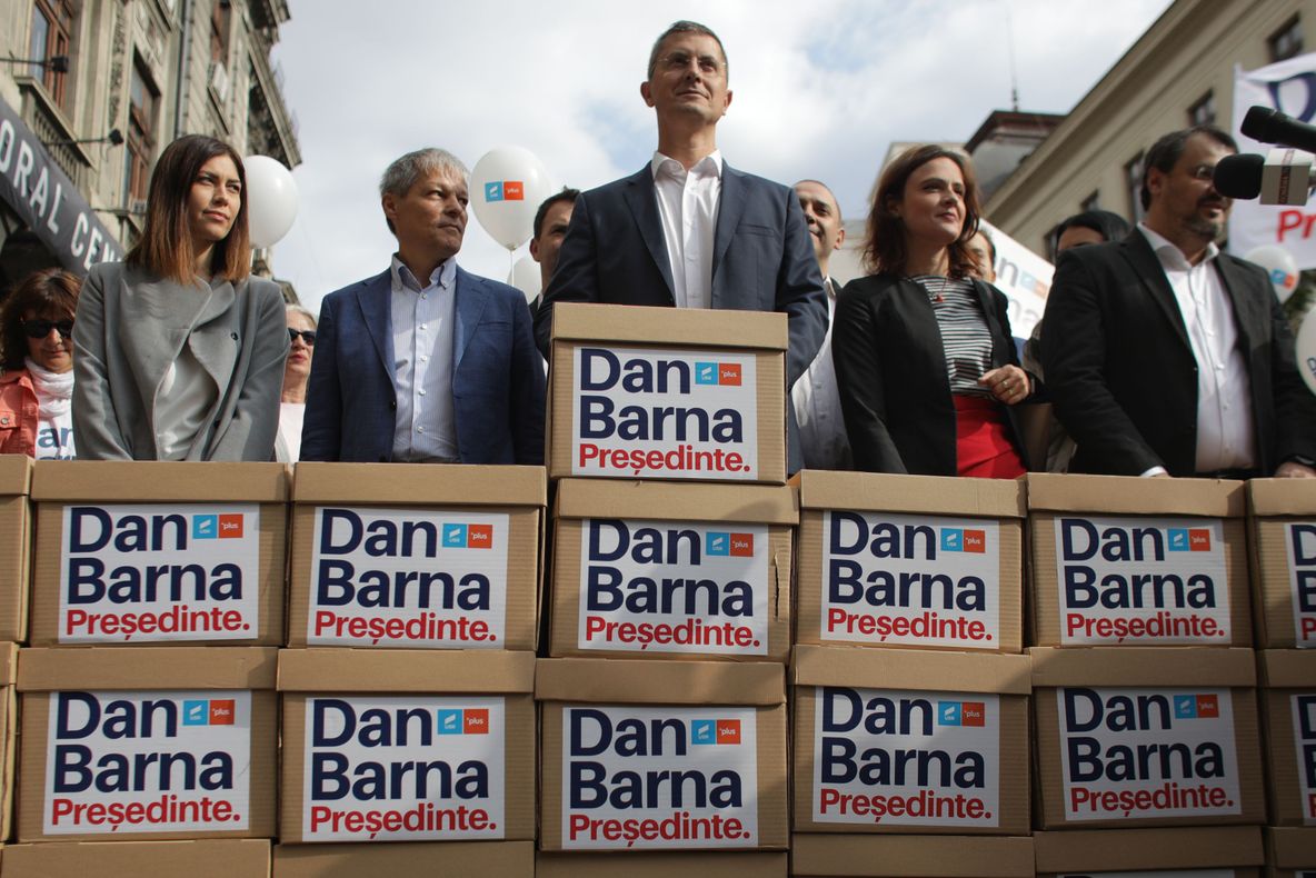 Dan Barna și-a depus candidatura pentru Cotroceni: ”România are nevoie de un președinte full time”