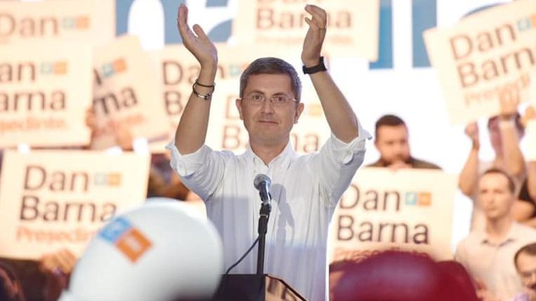 Barna: ”E timpul ca Viorica Dăncilă să accepte că românii merită mai mult decât poate ea să ofere”