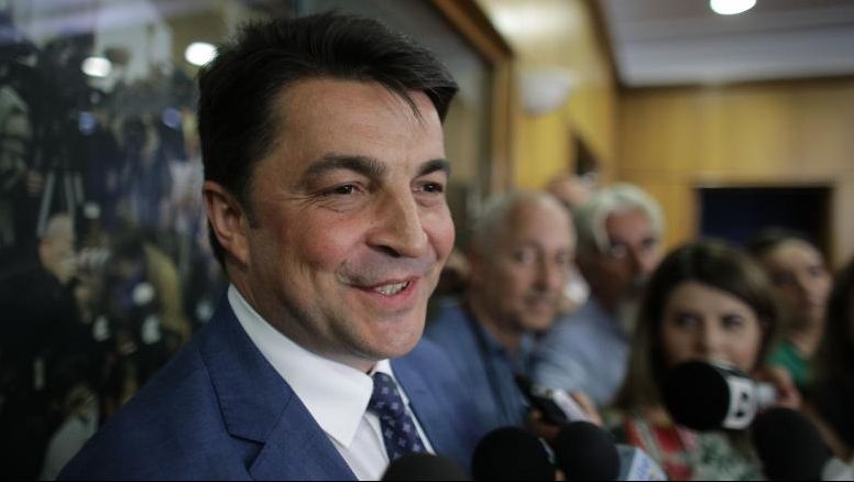 Ministrul Educației dă vina pe primari pentru starea proastă a școlilor