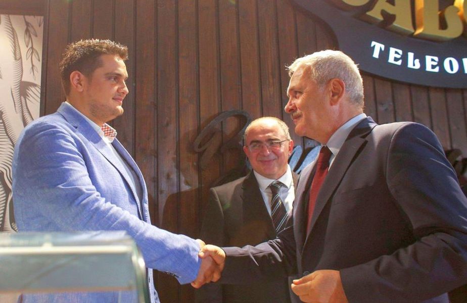 Cum îi umilește Dragnea jr. pe amărâții din Teleorman pentru fotbal