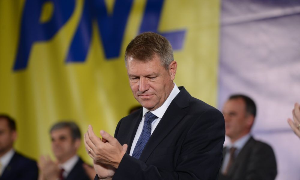 Iohannis, întâlnire de taină pe litoral
