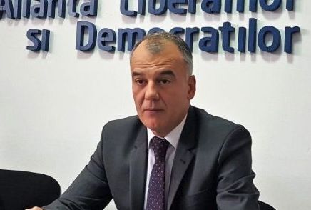 Iani Popa, propus de ALDE pentru șefia Senatului. Tăriceanu: Previn PSD-ul că nu întoarcem obrazul!