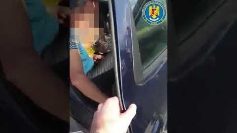 Este halucinant câți oameni au reușit să călătorească într-o mașină mică VIDEO