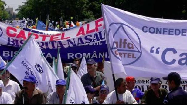 Protest în Piața Victoriei. Angajații din industria de apărare ies în stradă