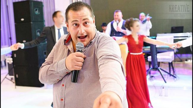 Val de emoție după moartea lui Răzvan de la Oradea. Cunoscutul cântăreț a suferit 4 stopuri cardiace