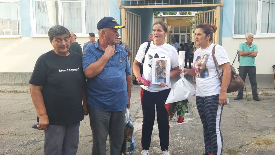 Luiza Melencu este trecută în catalog în noul an școlar. Moment emoționant la liceul fetei dispărute