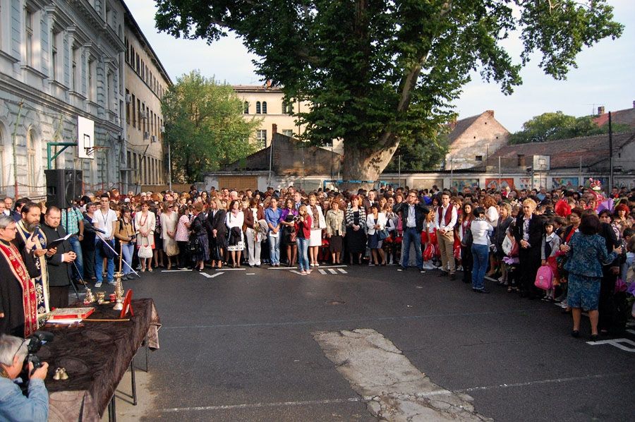 Daniel Breaz: "Slujbele religioase la începutul anului școlar nu sunt obligatorii"