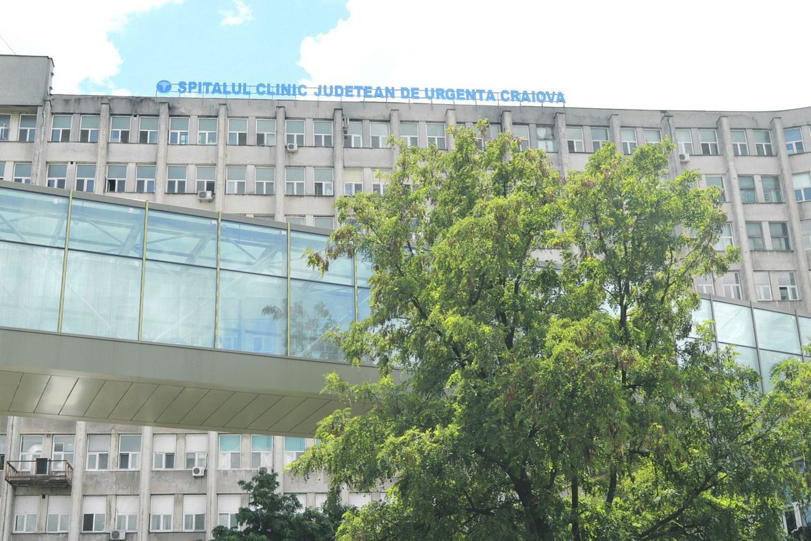 Încă un caz șocant! A murit pe scările spitalului, imediat după ce a fost externat