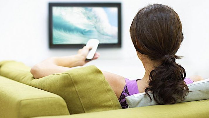 Cel mai mare impact pe care îl are statul ore în șir în fața televizorului