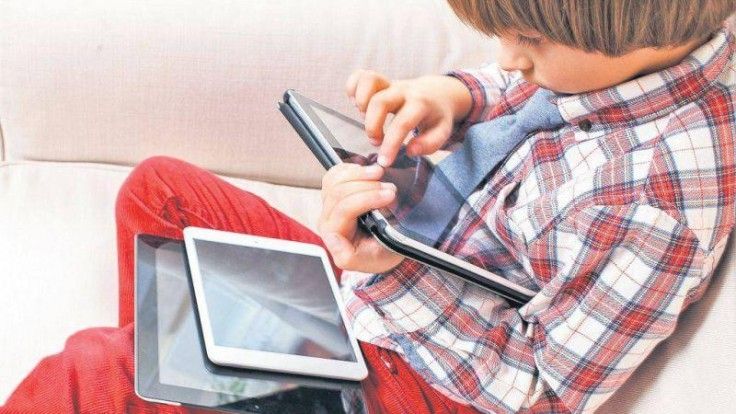 Cel mai ciudat studiu a comparat dependența de telefon cu cea de droguri