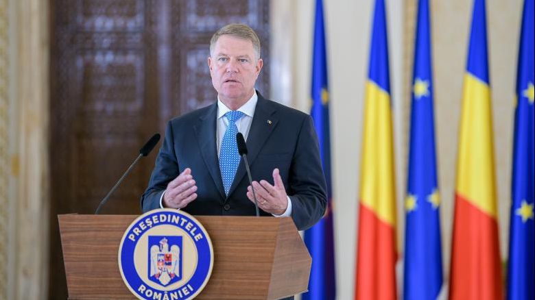 Atac dur la Klaus Iohannis: "A sărit în apărarea Antenei 3, iar în cazul Realitatea TV a tăcut"
