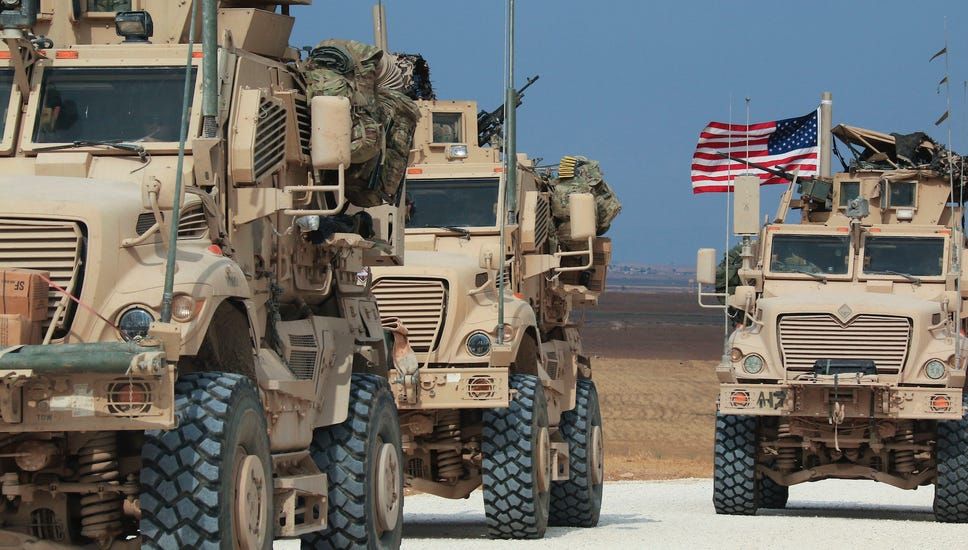 SUA și Rusia se încaieră pe petrolul sirian. Moscova acuză un 'banditism internaţional de stat'