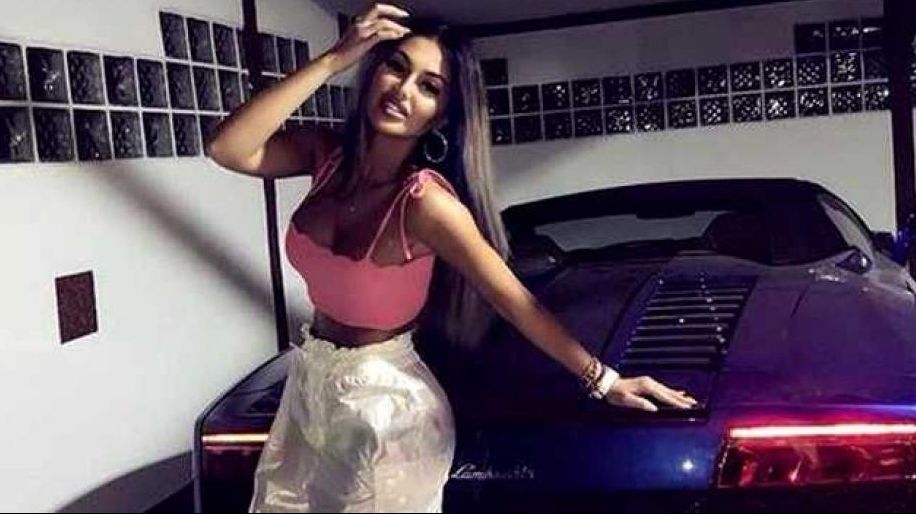 Nora lui Dragnea și-a cumpărat Lamborghini "second hand". Cât a costat bolidul 