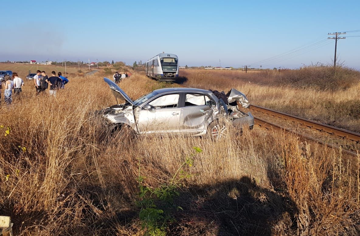 Accident feroviar, în apropierea unei gări din Olt. Un băiat de 14 ani, la spital – VIDEO