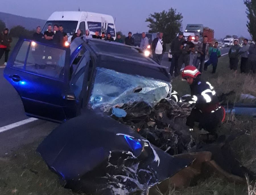 Măcel pe șosele în ultimele două zile: 19 persoane au murit, iar 33 au fost rănite grav în accidente