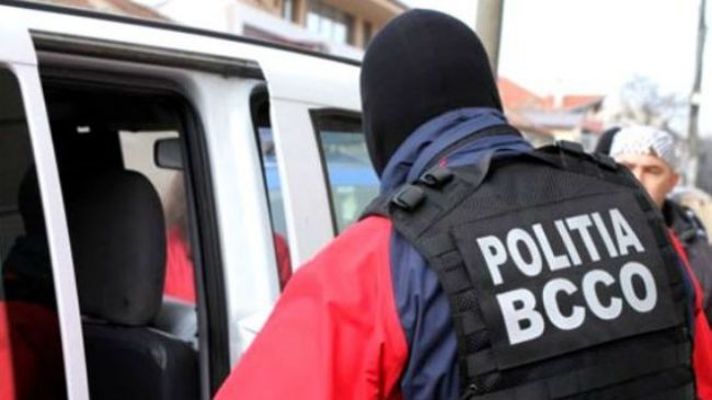 Cetățean egiptean, reținut la Pitești. Incredibil ce a vrut să strecoare în țară